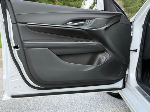 Certified 2023 Cadillac CT4 Luxury RWD image 16