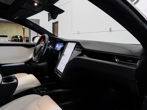 Used 2018 Tesla Model S P100D image 19