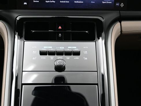 New 2026 Porsche Panamera image 23