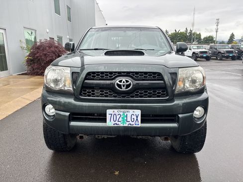 Used 2011 Toyota Tacoma 4x4 Double Cab w/ TRD Sport Pkg w/JBL Audio image 7