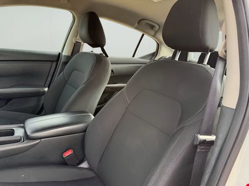 Used 2024 Nissan Sentra S image 11