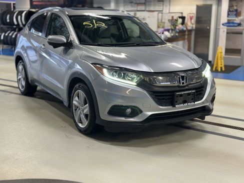 Used 2020 Honda HR-V EX image 3