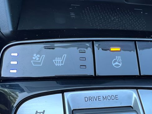 Certified 2022 Hyundai Tucson Limited AWD/4WD image 34
