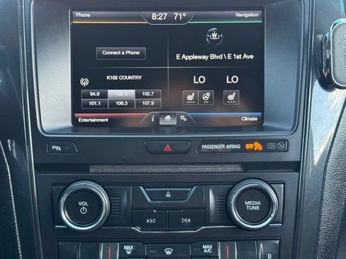 Used 2016 Ford Explorer XLT w/ Equipment Group 202A AWD/4WD image 27