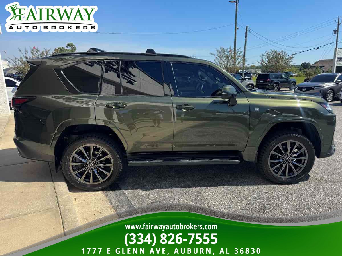 Used 2023 Lexus LX 600 F Sport w/ Accessory Package (Z1) AWD/4WD image 5