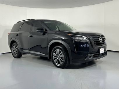 Used 2024 Nissan Pathfinder SV w/ SV Premium Package