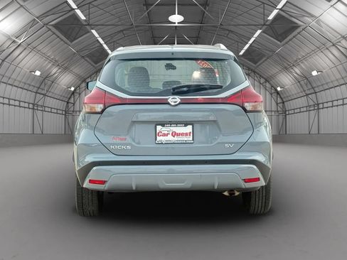 Used 2021 Nissan Kicks SV FWD image 6