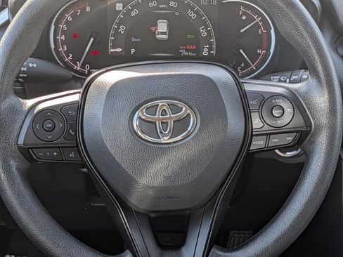 Used 2025 Toyota RAV4 XLE FWD image 13