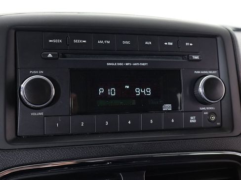 Used 2016 Dodge Grand Caravan American Value Package image 36