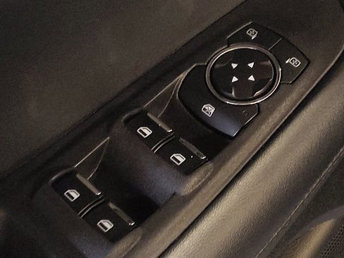 Used 2024 Ford Edge SEL image 27