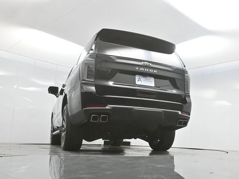 Used 2025 Chevrolet Tahoe High Country image 43