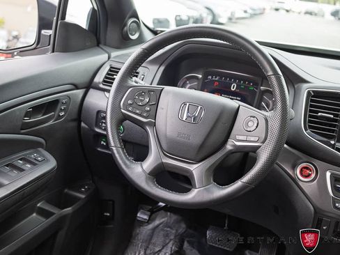 Used 2025 Honda Passport EX-L image 34