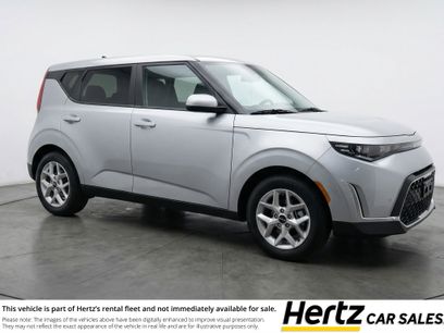 Used 2025 Kia Soul LX w/ LX Technology Package