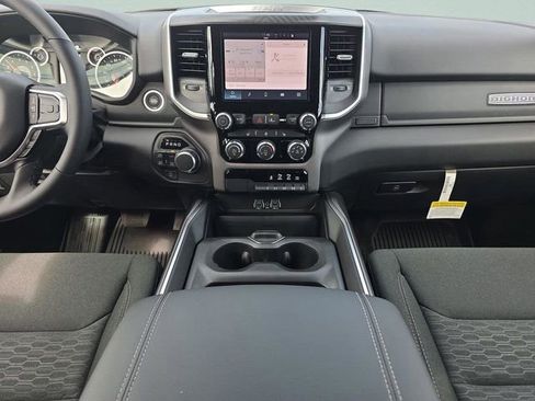 New 2026 RAM 1500 Big Horn AWD/4WD image 14