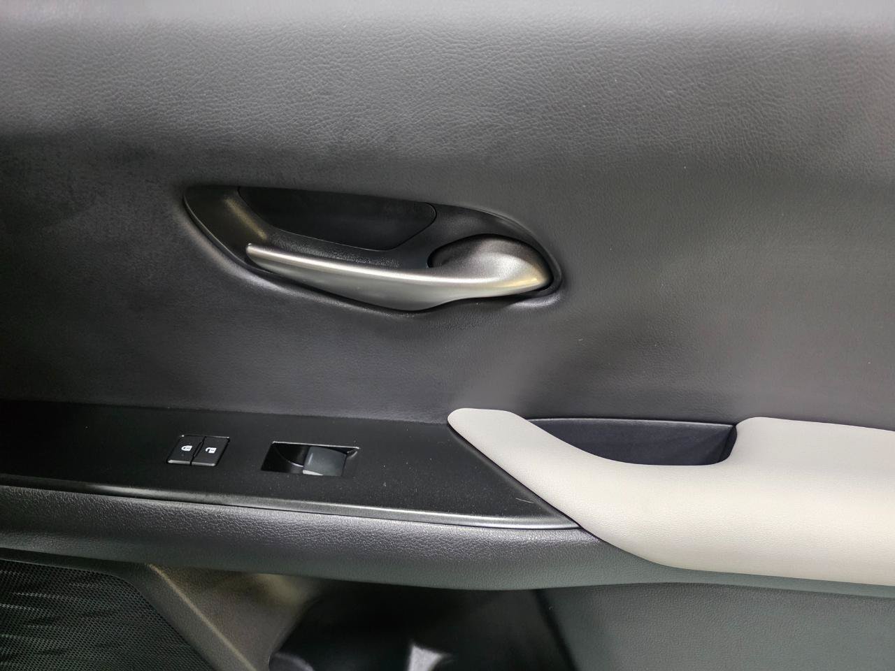 Used 2024 Lexus UX 250h F Sport FWD image 27