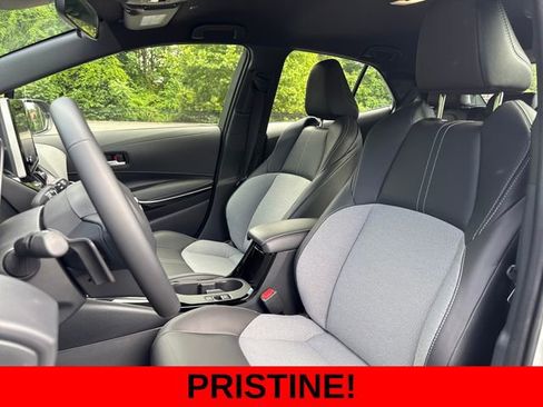 Used 2025 Toyota Corolla XSE FWD image 14
