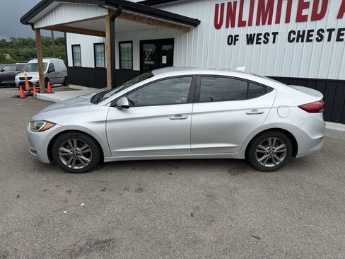 Used 2018 Hyundai Elantra SEL FWD image 12