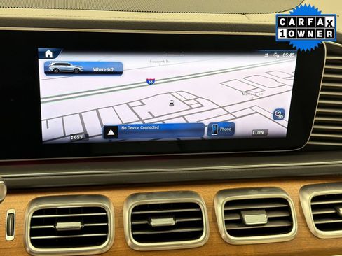 Used 2025 Mercedes-Benz GLS 450 4MATIC image 17