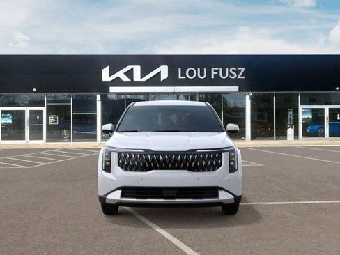 New 2026 Kia Carnival LXS image 2