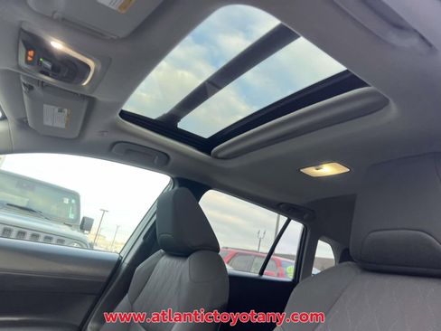 Certified 2024 Toyota Corolla Cross LE image 15