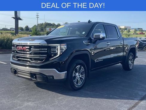 Used 2025 GMC Sierra 1500 SLT AWD/4WD image 3