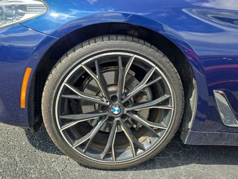 Used 2017 BMW 540i 540i image 2