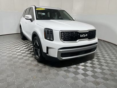 Used 2023 Kia Telluride EX w/ EX Captain's Chair Package