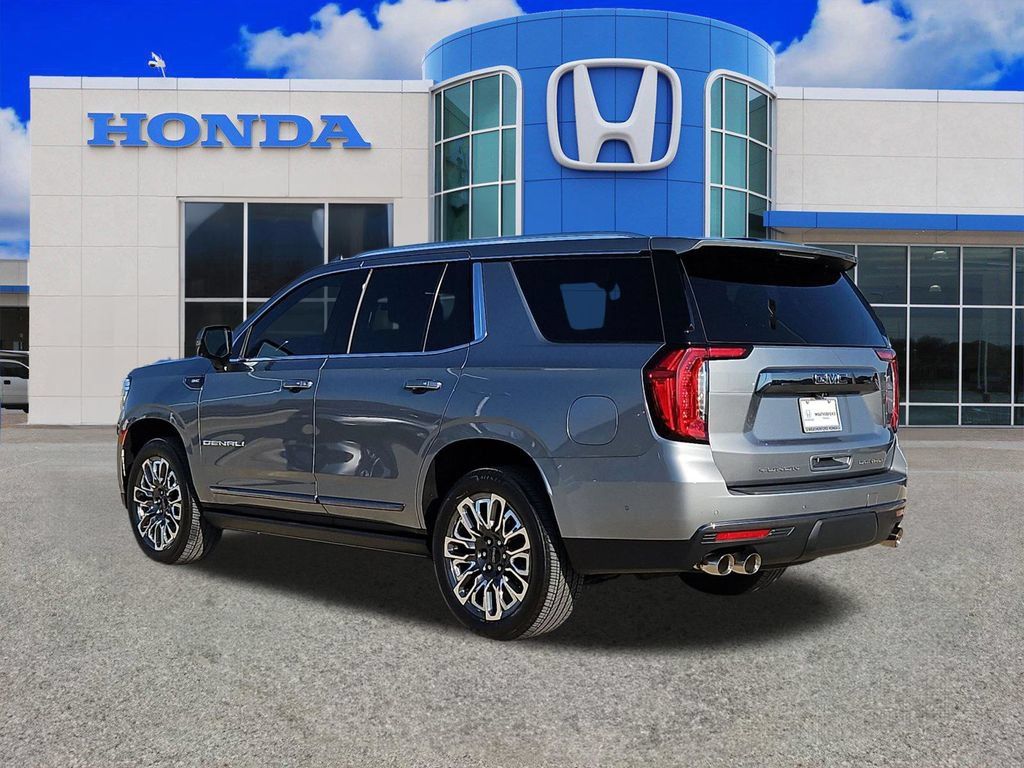 Used 2023 GMC Yukon Denali Ultimate AWD/4WD image 5