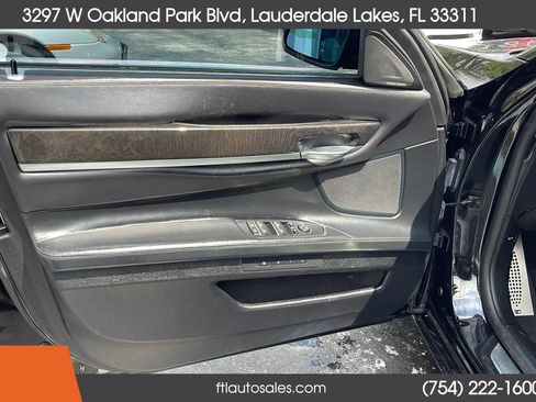 Used 2014 BMW 750i image 19
