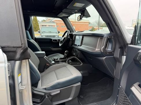 Used 2023 Ford Bronco Outer Banks AWD/4WD image 18