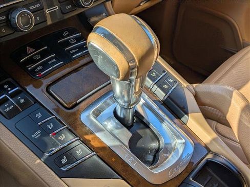Used 2014 Porsche Cayenne AWD/4WD image 12