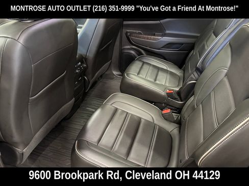 Used 2023 GMC Acadia Denali w/ Black Diamond Edition AWD/4WD image 38