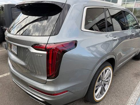 Used 2024 Cadillac XT6 Premium Luxury w/ Technology Package AWD/4WD image 4