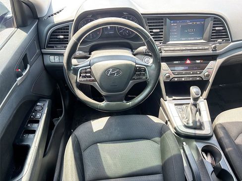 Used 2018 Hyundai Elantra Value Edition FWD image 27