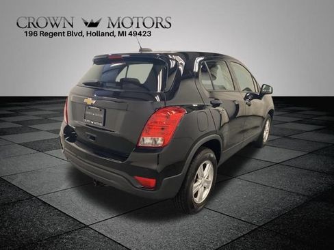 Used 2017 Chevrolet Trax LS AWD/4WD image 6