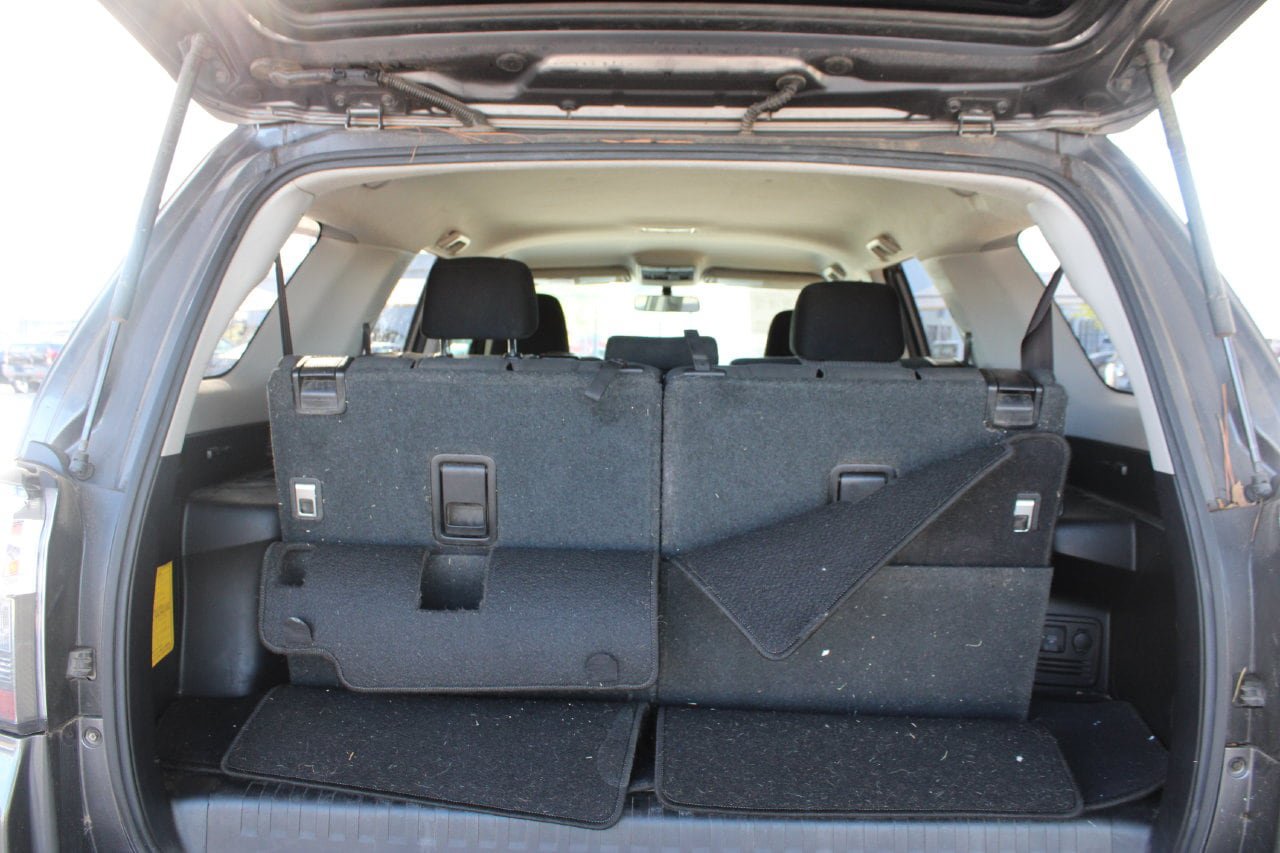 Used 2018 Toyota 4Runner SR5 RWD image 5