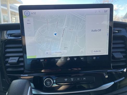 Used 2024 Ford Transit 350 XLT image 24