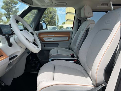 New 2025 Volkswagen ID. Buzz 1st Edition image 18