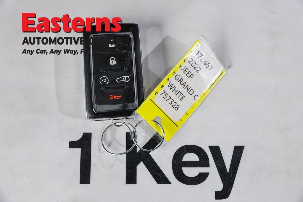 Used 2022 Jeep Grand Cherokee Limited 4xe w/ Luxury Tech Group II AWD/4WD image 28