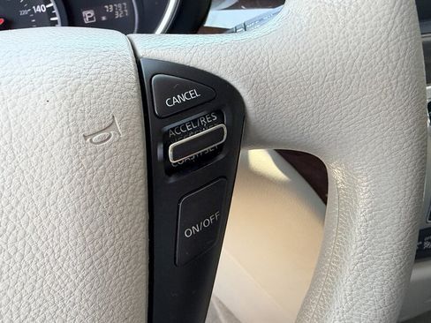 Used 2015 Nissan Quest S FWD image 24