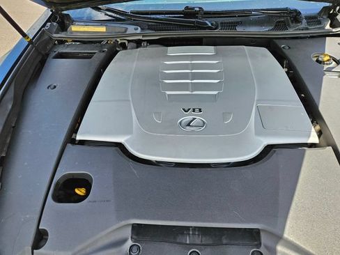 Used 2015 Lexus LS 460 w/ Comfort Package RWD image 22