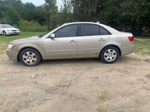Used 2009 Hyundai Sonata GLS FWD image 2