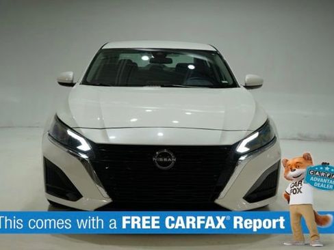 Used 2023 Nissan Altima 2.5 SV image 2