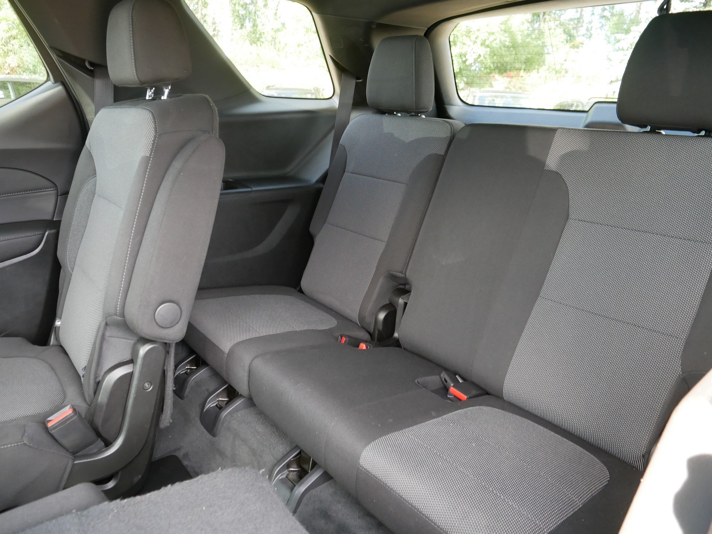 Used 2023 Chevrolet Traverse LT FWD image 36