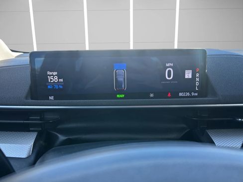 Used 2022 Ford Mustang Mach-E Select image 15