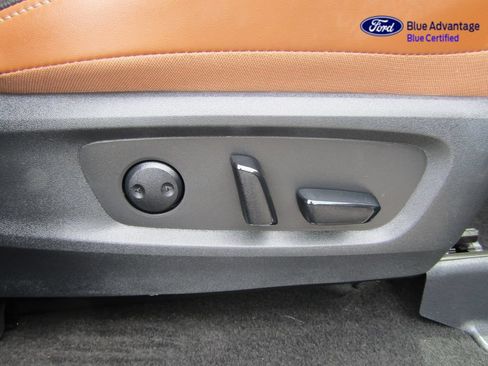 Used 2025 Nissan Pathfinder Platinum w/ Cargo Package AWD/4WD image 40