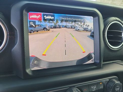 Used 2020 Jeep Gladiator Rubicon image 30