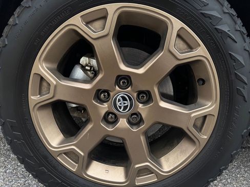 Used 2024 Toyota RAV4 AWD Hybrid image 23