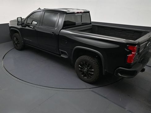 Used 2026 Chevrolet Silverado 2500 High Country w/ High Country Premium Package AWD/4WD image 13