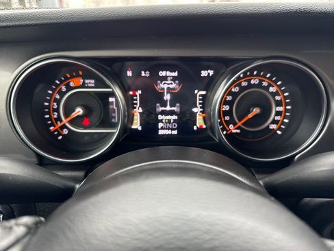 Certified 2022 Jeep Wrangler Sport S image 17